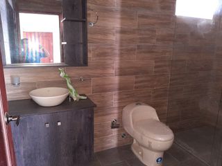 Foto 6 de DEPARTAMENTO GRANDE HERMOSO EN ESMERLDAS4 DOMITORIOS DUPLEX, GARAGE. BOMBA,CISTERNNA, SALA, COMEDOR, FAMILIA MODERNA
