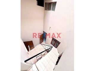 Foto 5 de SE VENDE LINDO DUPLEX EN 2DO PISO 135.30 M2 EN URB. CALIFORNIA