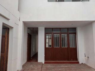 Foto 16 de En Venta Casa En Calle Principal Para Uso De Vivienda O Negocio Mollendo