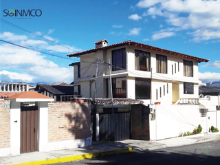 Foto 2 de EN VENTA CASA RENTERA / 3 PISOS EN LA ARMENIA 1