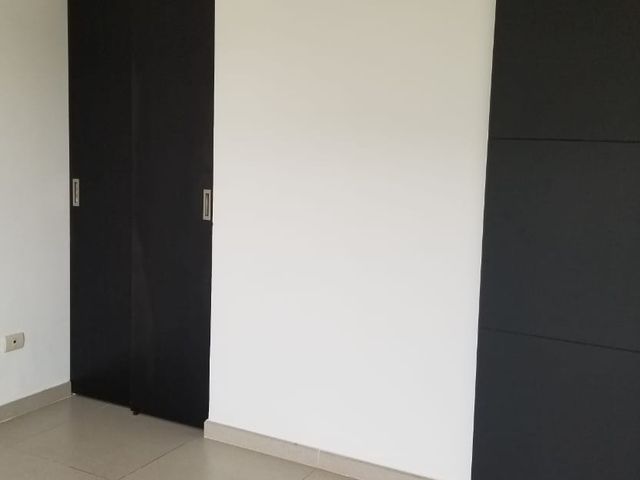 Vendo La Vista Towers Departamento 2 dormitorios City Mall La Rotonda