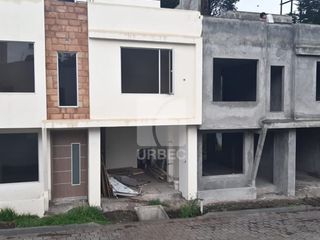 Foto 3 de VENTA - CASAS DE VENTA EN LA CIUDAD DE GUARANDA EN EL SECTOR DEL COLEGIO TECNICO GUARANDA/24URB03