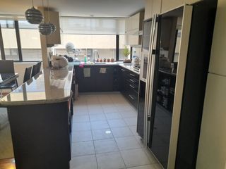 Foto 6 de Vendo departamento de 220 m2 de construcción  amoblado  sector La Carolina.