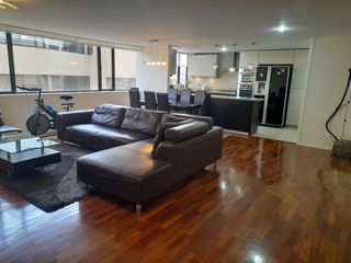 Foto 3 de Vendo departamento de 220 m2 de construcción  amoblado  sector La Carolina.