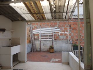 Foto 12 de VENDO CASA COMERCIAL Y VIVIENDA BARRIO NUEVA ZELANDIA BOGOTA