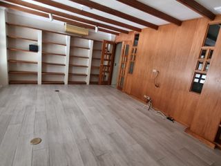 Departamento en Venta en Lomas de Urdesa, 2 Plantas, 5 habitaciones, 4 Baños, Terraza, 2 Garajes.