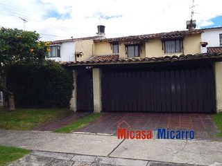 Foto 31 de Casa en Venta Pontevedra Bogota