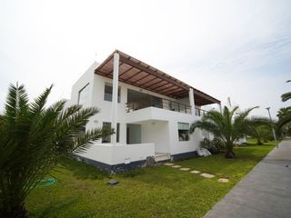 Venta de Casa en Exclusivo Condominio Club Playa Las Gramas San Antonio, Cañete