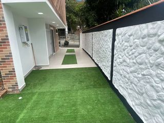 HERMOSA CASA EN SABANETA