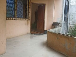 Foto 4 de CASA DE TRES PISOS EN VENTA EN TENA, NAPO, ECUADOR