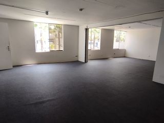 Foto 14 de 🏢 **Oficina en Alquiler - Av. Alejandro Velasco Astete **