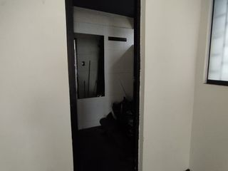 Foto 10 de 🏢 **Oficina en Alquiler - Av. Alejandro Velasco Astete **