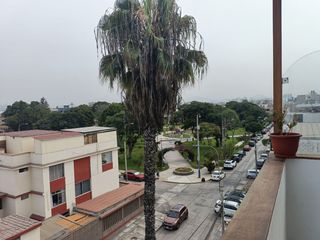 Foto 6 de URB. CIPRECES ALQUILO BONITO DPTO. MODERNO 125M2 5TO. PISO S/2,500 MENSUAL (2+1)  VISTA CALLE, CON ASENSOR.