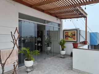 Foto 8 de URB. CIPRECES ALQUILO BONITO DPTO. MODERNO 125M2 5TO. PISO S/2,500 MENSUAL (2+1)  VISTA CALLE, CON ASENSOR.