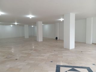 Foto 2 de RENTO HERMOSA OFICINA 308M2, SECTOR ALIANZA FRANCESA