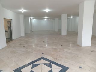 Foto 3 de RENTO HERMOSA OFICINA 308M2, SECTOR ALIANZA FRANCESA