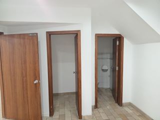 Foto 12 de RENTO HERMOSA OFICINA 308M2, SECTOR ALIANZA FRANCESA