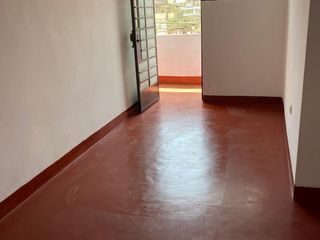 Foto 18 de VENDO CASA DE 3 PISOS JIRON AGUA MARINA MZ I LOTE 33 SAN JUAN DE LURIGANCHO
