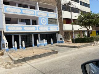 Foto 2 de VENDO CASA DE 3 PISOS JIRON AGUA MARINA MZ I LOTE 33 SAN JUAN DE LURIGANCHO