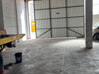 RENTO BODEGA 400M2, SECTOR ELOY ALFARO, NORTE DE QUITO