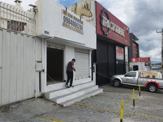 En renta local comercial  Quito Norte, Kennedy  sobre la Av. 6 de diciembre