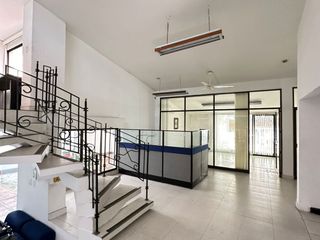 CASA COMERCIAL EN ARRIENDO