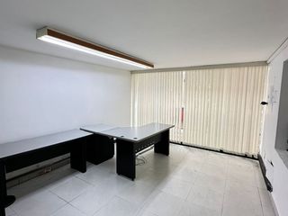 CASA COMERCIAL EN ARRIENDO