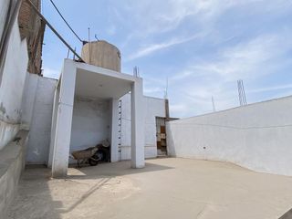 Foto 13 de VENTA DE LOCAL INDUSTRIAL COMO TERRENO EN SAN JUAN DE LURIGANCHO