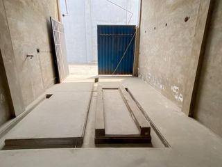 Foto 2 de VENTA DE LOCAL INDUSTRIAL COMO TERRENO EN SAN JUAN DE LURIGANCHO