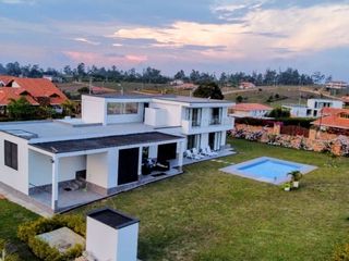 Foto 6 de Casa campestre moderna en venta en la mesa de los santos santander