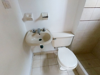 Foto 11 de Venta de Apartamento en el Conjunto Parques De Granada Etapa 1 , Barrio Villas De Granada , Engativa.