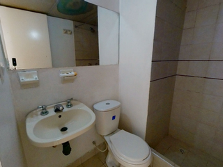 Foto 4 de Venta de Apartamento en el Conjunto Parques De Granada Etapa 1 , Barrio Villas De Granada , Engativa.