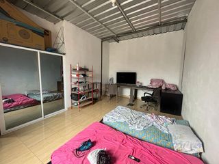 Foto 12 de casa rentera de venta en manta zona sur