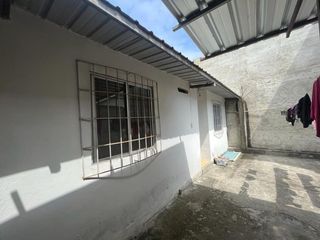 Foto 2 de casa rentera de venta en manta zona sur