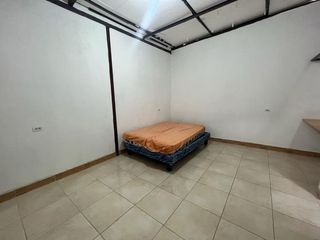 Foto 1 de casa rentera de venta en manta zona sur
