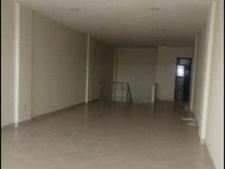 Local Comercial de Renta en Av. Río Coca