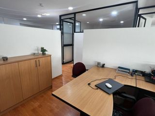 Foto 8 de VENTA DE OFICINA EN HOME DESIGN CENTER QUITO,  ECUADOR