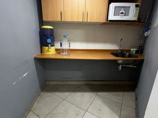 Foto 31 de VENTA DE OFICINA EN HOME DESIGN CENTER QUITO,  ECUADOR