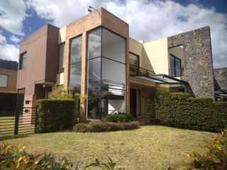 Moderna Casa en Hacienda Palo e Monte, Cota