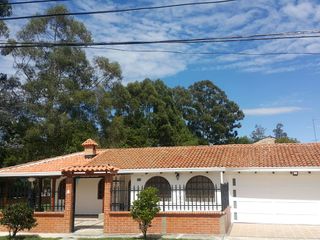 Foto 2 de casa amplia en un piso