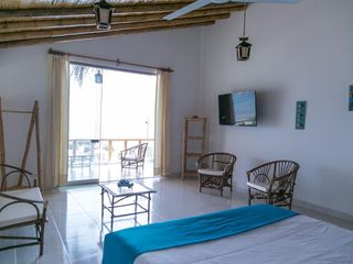 Foto 10 de Vendo Casa/hotel Playa Punta Mero Tumbes - 1era Fila - $299,000