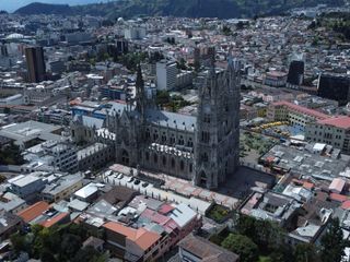 Casa de venta en San Juan Centro histórico de Quito, Ecuador con 7 departamentos