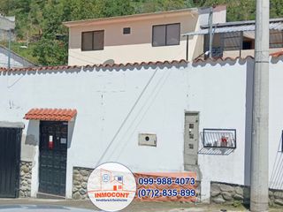 Casa rentera de 5 departamentos en venta, Sector Santa María del Vergel C1252
