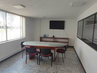 Arriendo Oficina de  1,362 m2 (Lógika, Centro Logístico Calle 13) | Vía Bogotá.