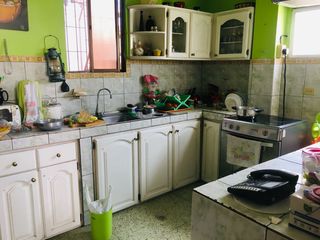 Foto 5 de Casa de un Piso en Venta al Costado del Parque de las Madres de Portoviejo
