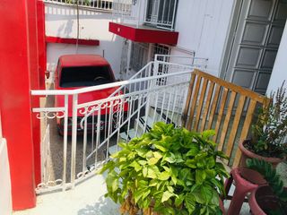 Foto 2 de Casa de un Piso en Venta al Costado del Parque de las Madres de Portoviejo