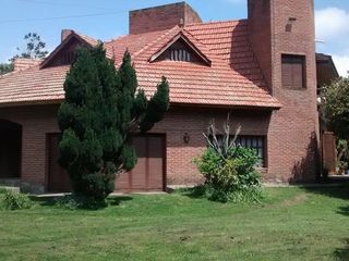 Foto 1 de VENDO IMPORTANTE CHALET EN MAR DEL PLATA
