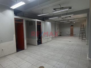 Foto 2 de ID 1024221 Edificio Comercial De 3 Pisos En Santa Eulalia
