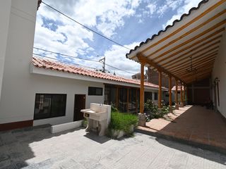 Foto 6 de ALQUILO CASONA DE 562 M² EN HUANTA