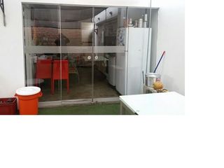 Foto 9 de VENTA DE LOCAL INDUSTRIAL EN AV ARICA